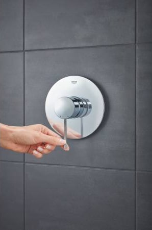 Смеситель Grohe Essence 24057001 для душа, фото 2