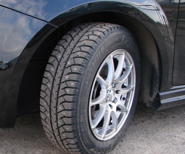 Шина Bridgestone Ice Cruiser 7000S 175/65 R14 82T, фото 3