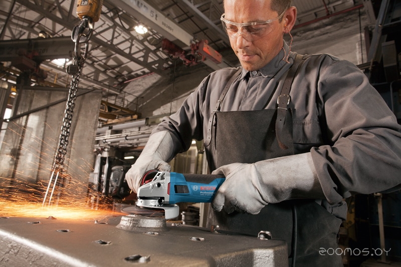 Угловая шлифмашина Bosch GWS 17-125 CIE Professional, фото 3