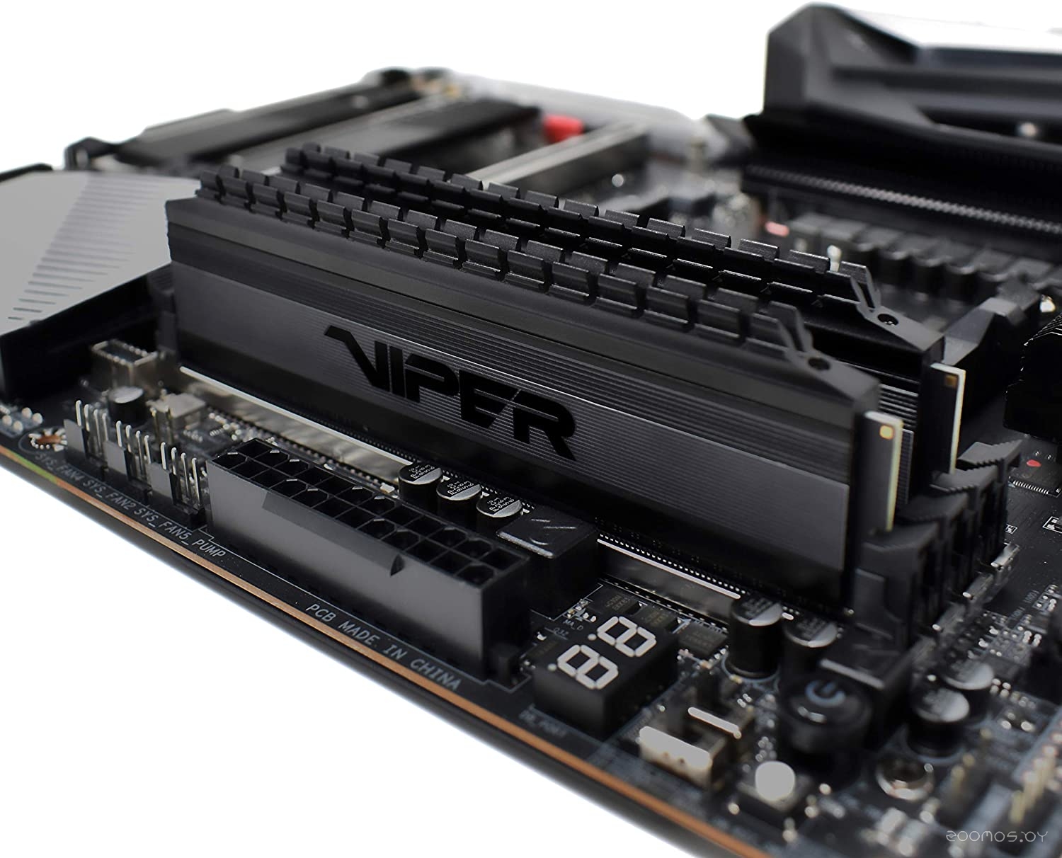 Оперативная память Patriot Viper 4 Blackout 2x32GB DDR4 PC4-25600 PVB464G320C6K, фото 5