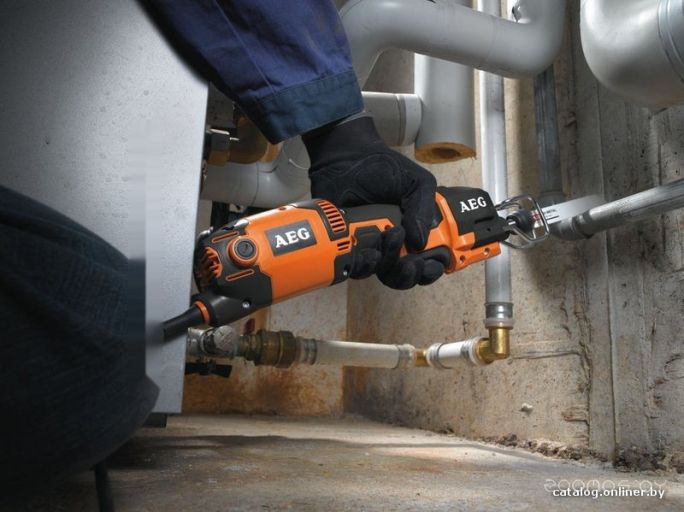 Сабельная пила AEG Powertools US 400 XE