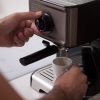 Рожковая помповая кофеварка Black & Decker BXCO1200E