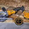 Дисковая (циркулярная) пила DeWALT DCS571N-XJ (без АКБ)