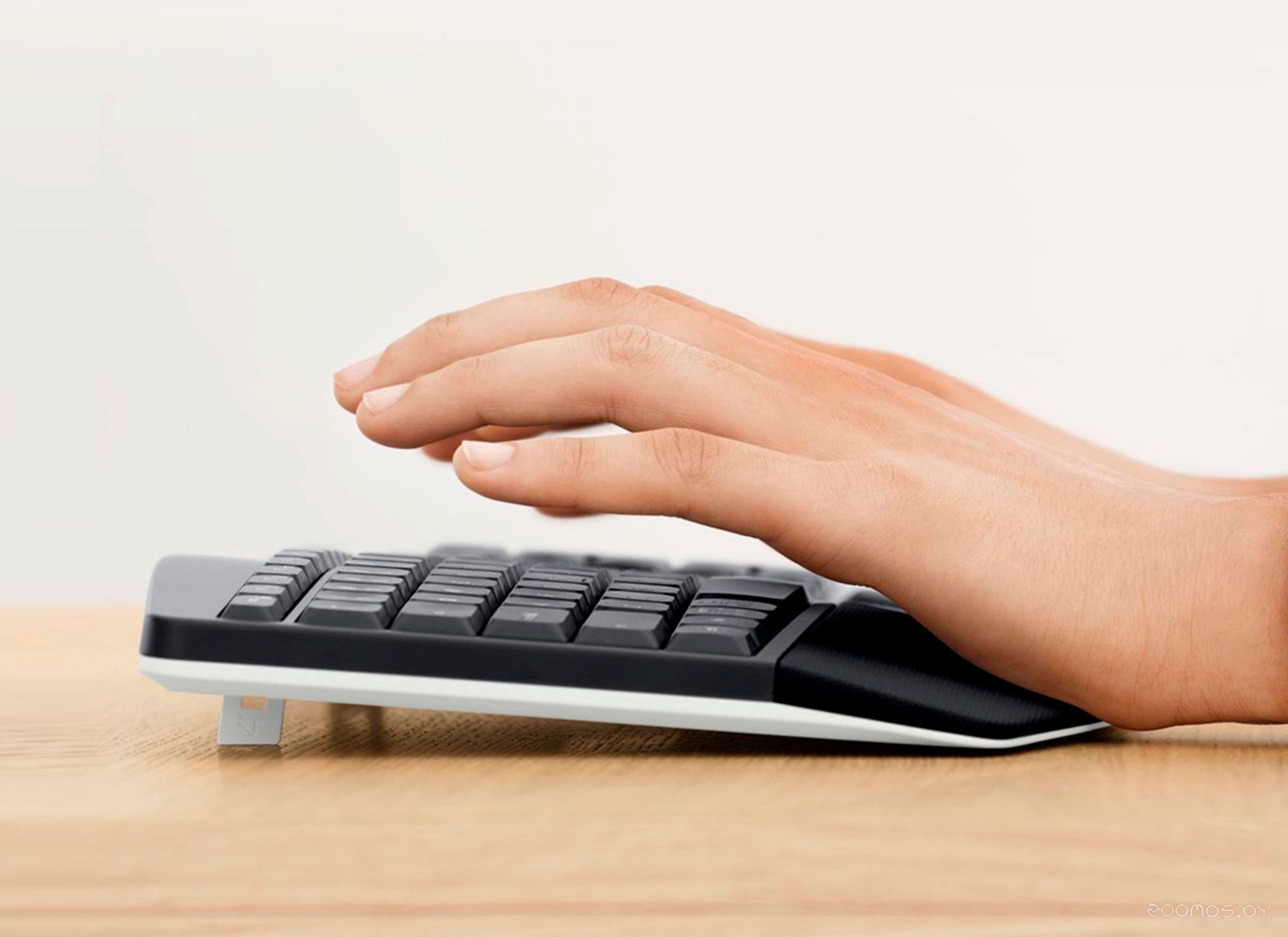 Клавиатура + мышь Logitech Wireless Desktop MK850 [920-008232], фото 3
