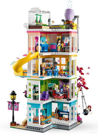 Конструктор Lego Friends 41748 Общественный центр Хартлейк-Сити