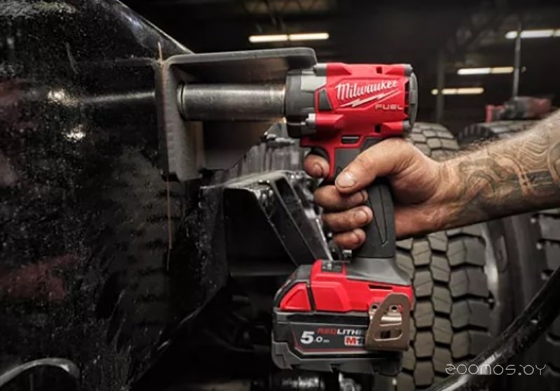 Гайковерт Milwaukee M18 FIW2P12-502X 4933478447 (с 2-мя АКБ, кейс), фото 5