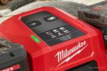 Зарядное устройство Milwaukee M18 M18DBSC 4932492531 (18В)