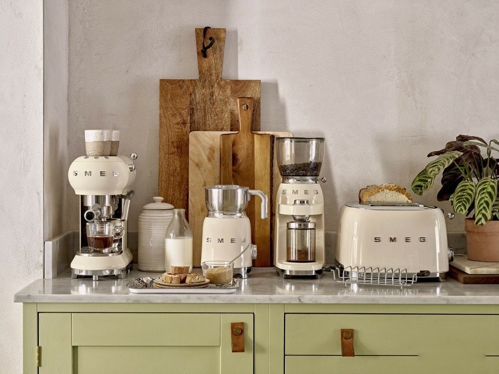 Электрическая кофемолка Smeg CGF11CREU, фото 7