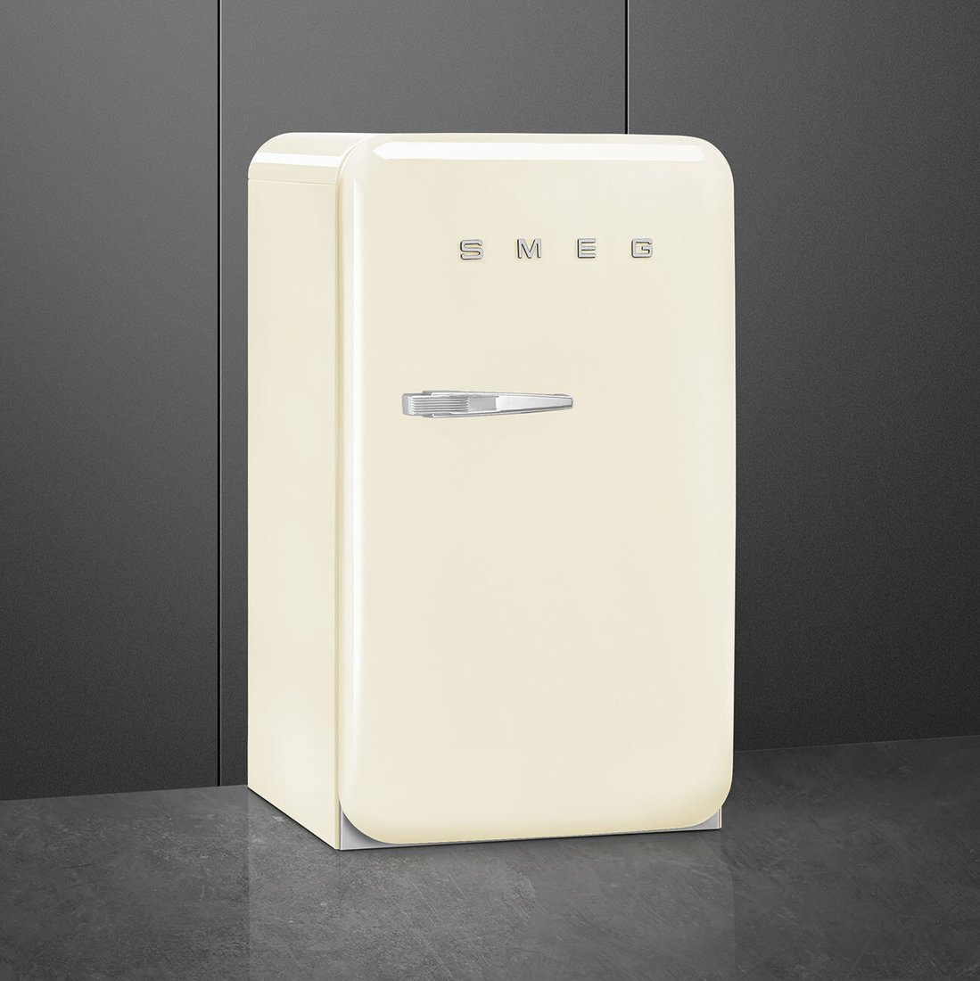 Однокамерный холодильник Smeg FAB10HRCR6, фото 3