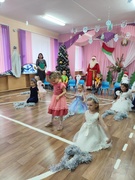 Новогодний утренник в старшей группе