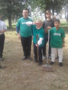 11.09.2024 "Трудовой десант" благоустройство территории на братской могиле в рамках недели народного единства