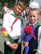 участие на торжественной линейке, посвященной Дню пионерской дружины