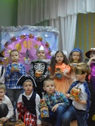 Новогодний праздник "Волшебные часы"