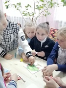 19.12.2024 - литературно-познавательная игра «Семицветик добрых дел» в городской библиотеке №2 для учащихся 3 «Б» класса
