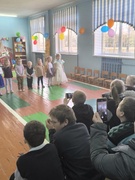 Утренник в детском саду, посвященный Международному женскому дню