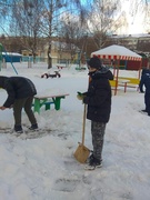 Помощь в уборке снега