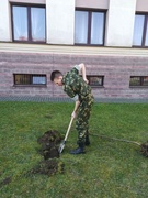 Республиканский субботник в Гродненской пограничной группе - вместе с учащимися военно-патриотических классов