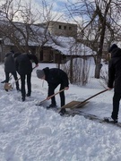 Акцыя "Прыбіраем снег разам"