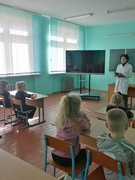Встреча с фельдшером ФАПа  "Мы за ЗОЖ"