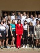 Вот и стали мы на год взрослей ...