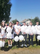 Торжественная линейка, посвященная окончанию учебного года