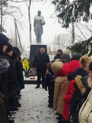 Около братской могилы в парке агрогородка Ремезы прошёл митинг "Память народная"в рамках районной гражданско-патриотической акции "Дорогами освобождения", посвящённой 80-летию освобождения города Ельска и Ельского района от немецко-фашистских захватчиков.