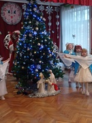 Новогодний праздник в старшей и в специальной группе