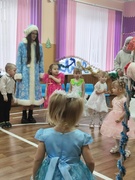Новогодний утренник в младшей группе