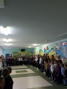 Линейка, посвящённая началу 2 четверти