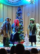 23.12.2025 учащиеся посетили районный благотворительный праздник
