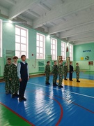 Занятия ВПК "Гранит". Отработка строевого шага.