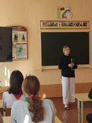 Профориентационная встреча учащихся 7-10 классов с заведующим Кочищанским ФАПом, представителем молодёжного совета районного совета депутатов Барановской В. А.  Беседа по теме "Время выбрало нас".