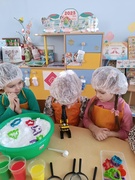 Исследовательская деятельность детей зимой.