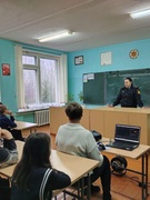 Профилактическая беседа. Выступление инспектора ИДН. Просмотр видеороликов