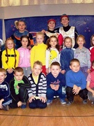 Спектакль в начальной школе "Приключения пингвинов" 12.11. 2014 год.