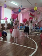 Праздник для любимых мам в детском саду