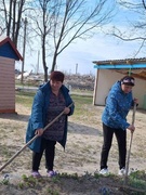 Уборка территории учреждения образования в рамках субботника