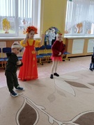 Сегодня в разновозрастной группе детского сада состоялось развлечение "Осенние чудеса"