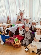 Театрализованное представление "Волк и семеро козлят на новый лад"