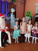 23.12.2022 Новогодний утренник для младших классов "Новый год к нам спешит"