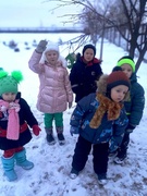 В разновозрастной группе прошла акция "Поможем пернатому другу". Воспитанники изготовили кормушки для пернатых друзей