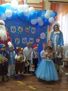 Новогодний праздник во второй младшей группе "Журавлик"
