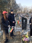 Наведение  порядка  у могилы  ветерана войны в Афганистане  Борового Виктора Ивановича