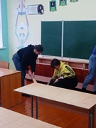 Працоўная акцыя " Зробім утульнай нашу школу"