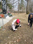 Наведение порядка у памятника жертвам фашизма