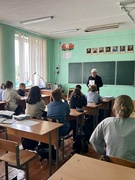 8 мая педагог социальный Ирина Таргонская  провела занятие «Мы против жестокого обращения с детьми!» (ко Всемирному дню семьи) с учащимися 7 «Б» класса в рамках проекта «Школа правового просвещения»