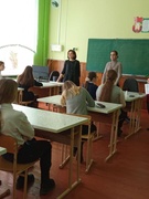 Встреча психолога и врача-гинеколога Центра Дружественный Подросткам "Линия жизни" УЗ "Калинковичская ЦРБ" с учащимися 8 и 9 классов.