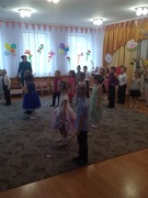 Праздник бабушек и мам