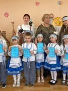 МАЛЕНЬКІЯ ЧЫТАЛЬНІКІ НА ВЯЛІКАЙ СЦЭНЕ!