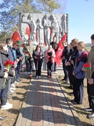 Митинг у памятника в деревне  Заболотье, посвященный  трагедии в деревне  Хатынь